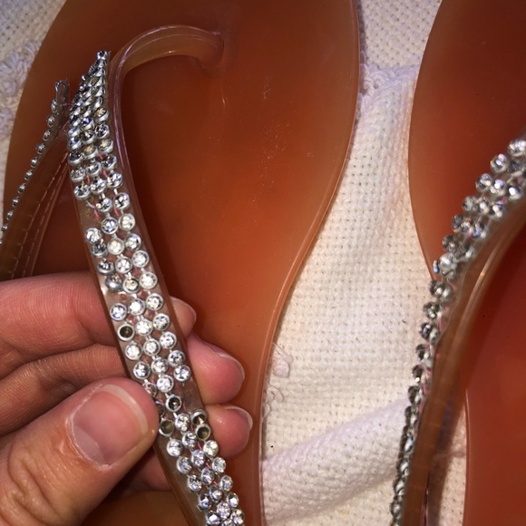 Glittery peach flip flops - Picture 5 of 7